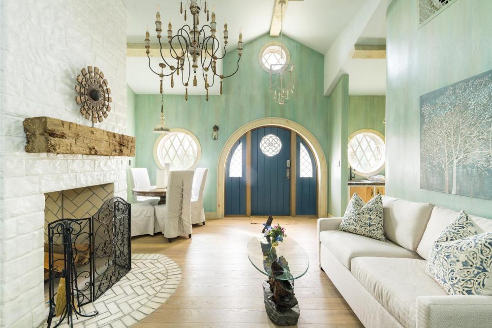 Villa with Garden View interior